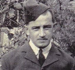 Photo of photos/Oswald Clive McLennan 1909-1974 portrait